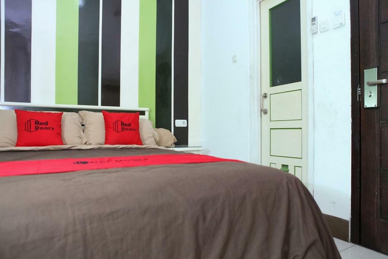 Reddoorz Plus @ Talaga Bodas Bandung Zewnętrze zdjęcie