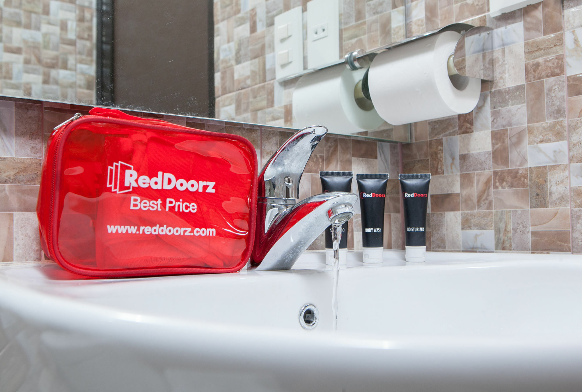 Reddoorz Plus @ Talaga Bodas Bandung Zewnętrze zdjęcie